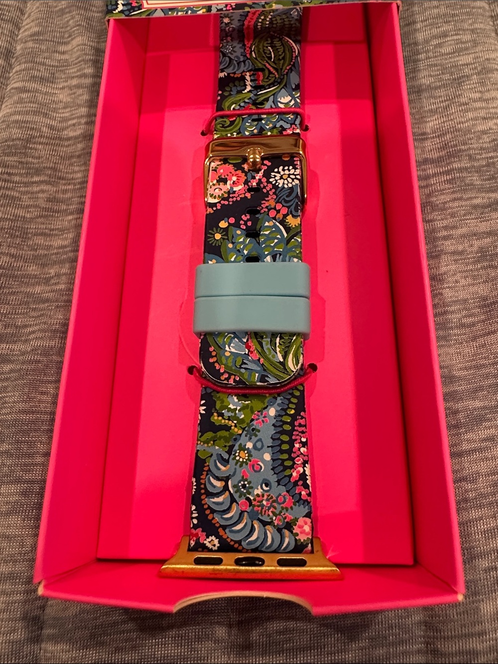 Lilly Pulitzer Take Me To The Sea 38, 40mm Silicone Apple Watch Band - Picture 4 of 5